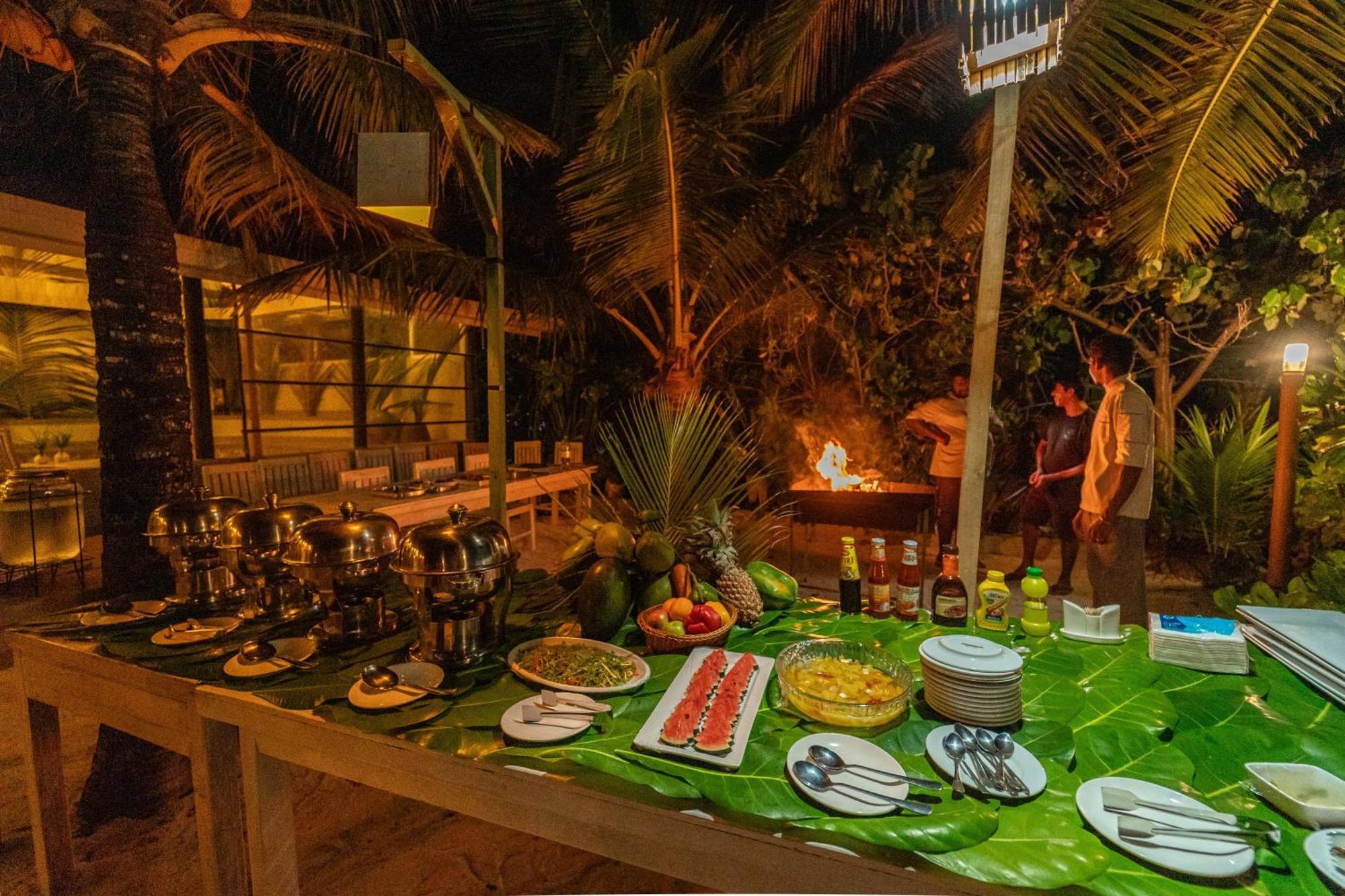فندق Tropical Tree Fehendhoo المظهر الخارجي الصورة